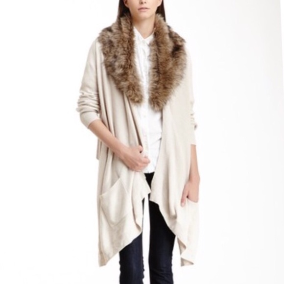 BCBGMaxAzria Sweaters - BCBGMaxazria Morgan Faux Fur Collar Cardigan